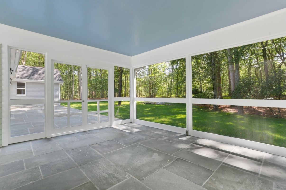 Empty room, Interior, Sun Room