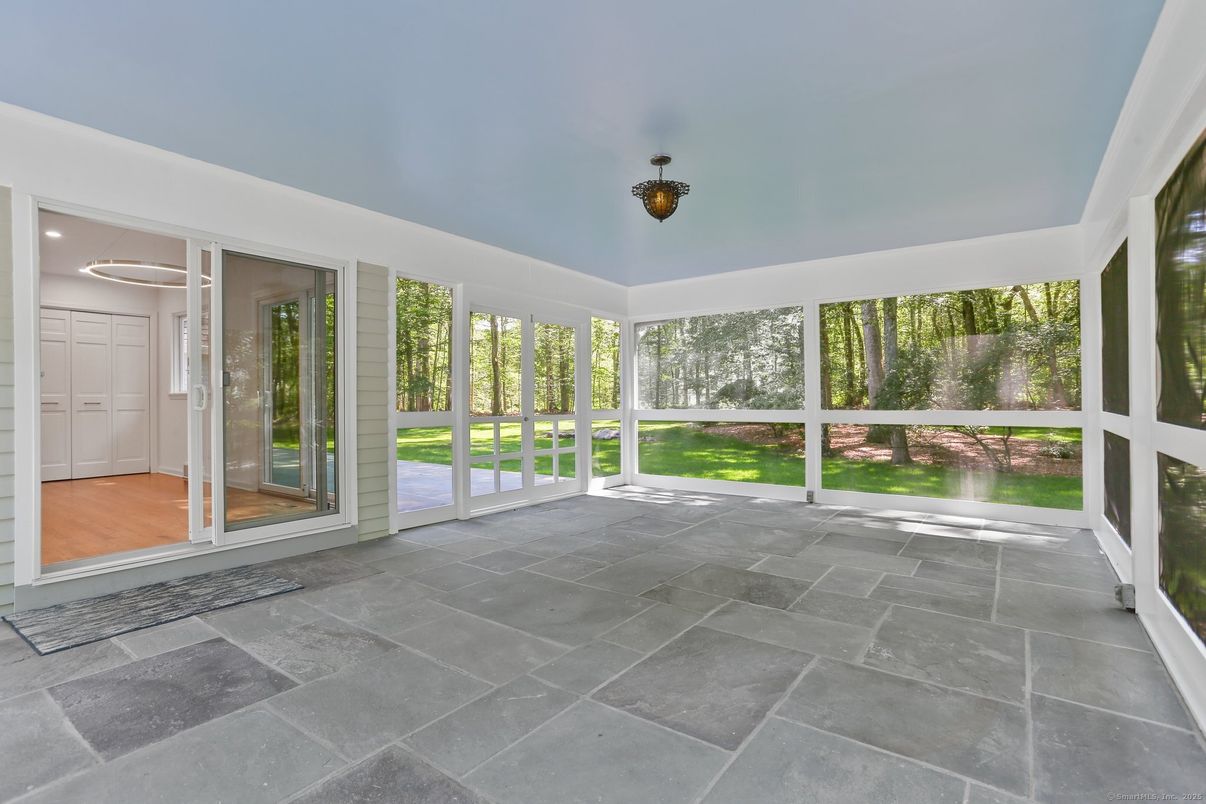 Empty room, Interior, Sun Room