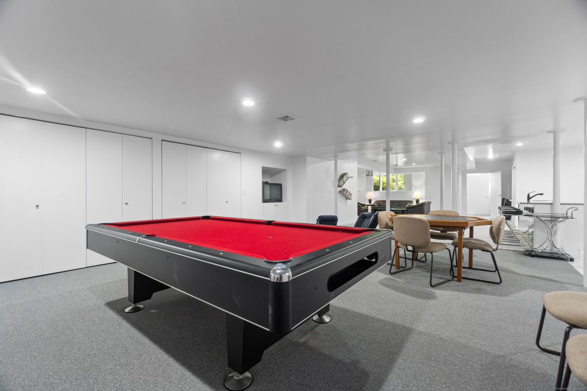 Billiard Table, Game Room, Interior, Recessed Lighting