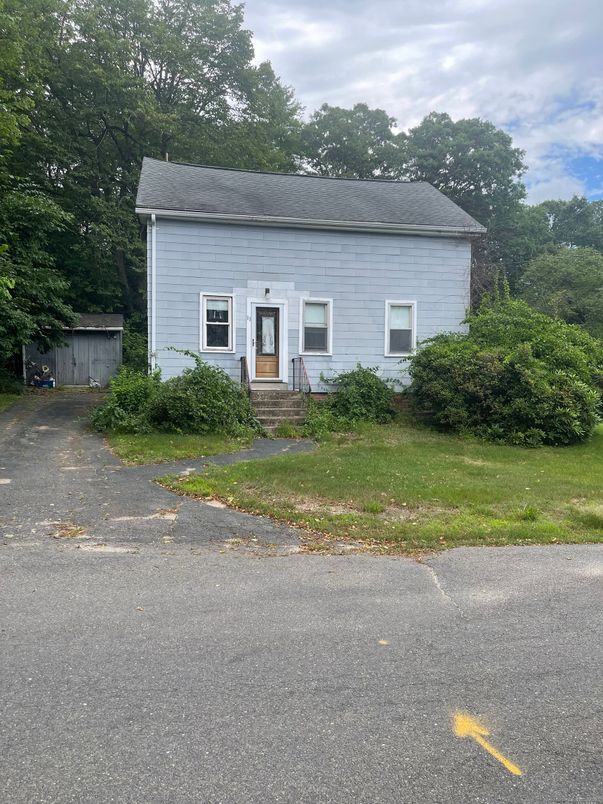 Backyard, Exterior, Facade, Cape Cod
