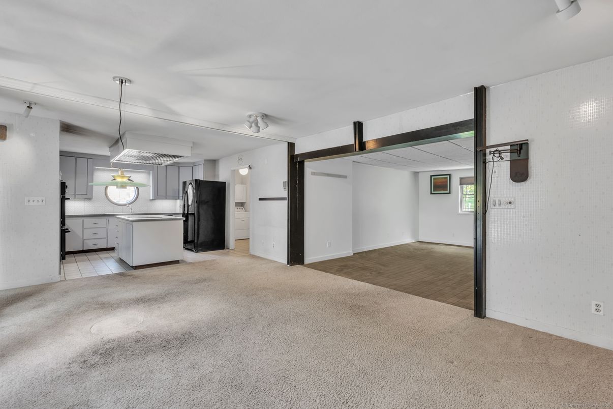 Empty room, Interior, Kitchen, Pendant Lights