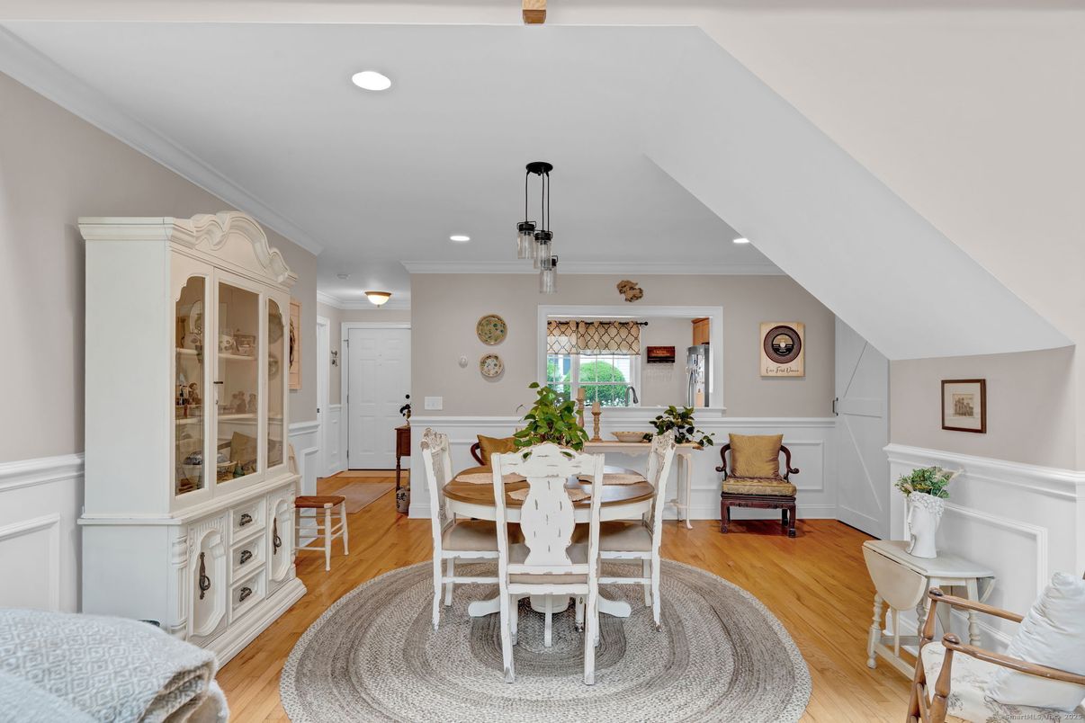Dining room, Interior, Recessed Lighting, Wood Texture Flooring