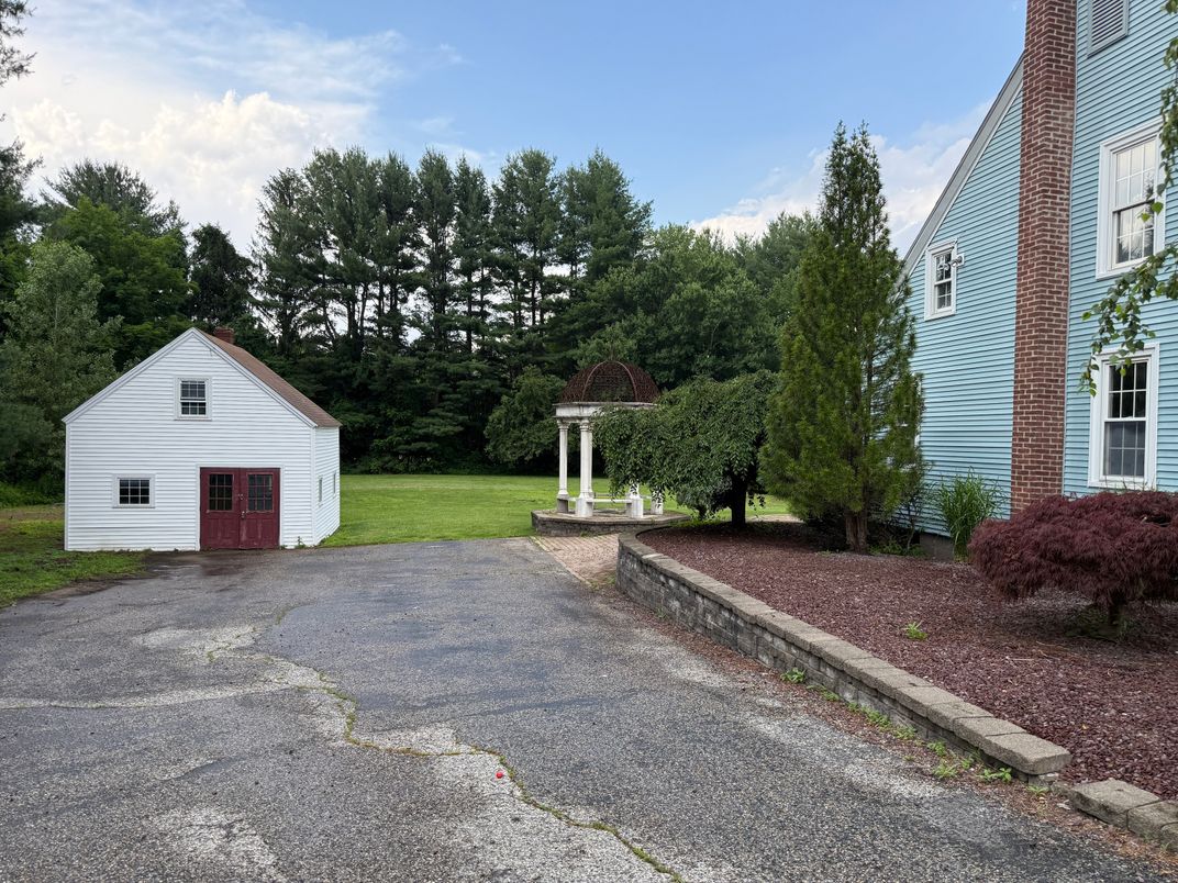 Backyard, Detached Garage, Exterior
