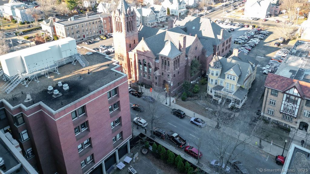 Exterior, Drone