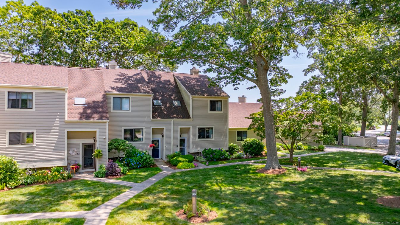 Backyard, Exterior, Facade, Georgian
