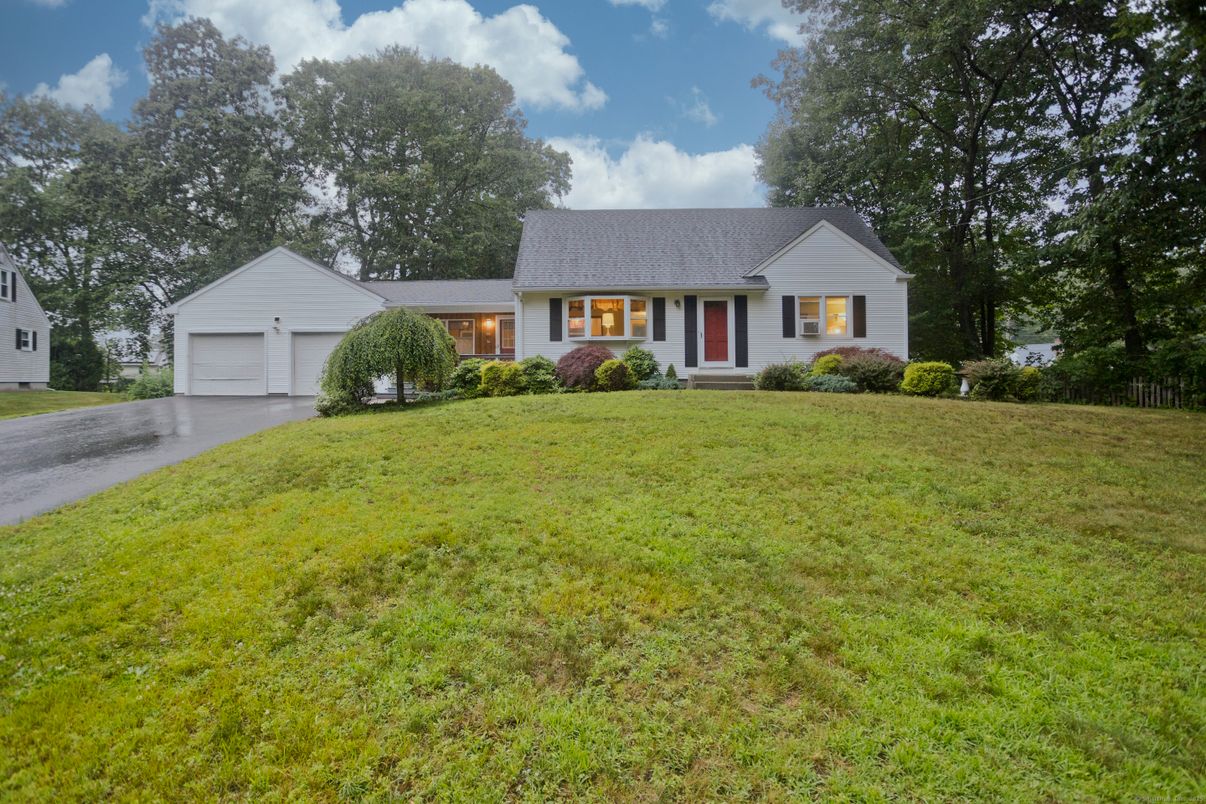 Attached, Backyard, Exterior, Facade, Cape Cod