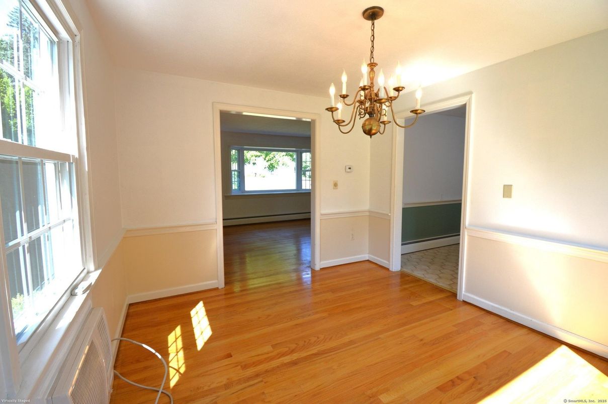 Chandelier, Empty room, Interior, Wood Texture Flooring