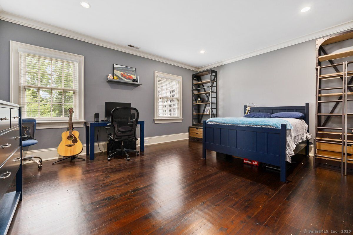 Bedroom, Home Office, Interior, Recessed Lighting, Wood Texture Flooring