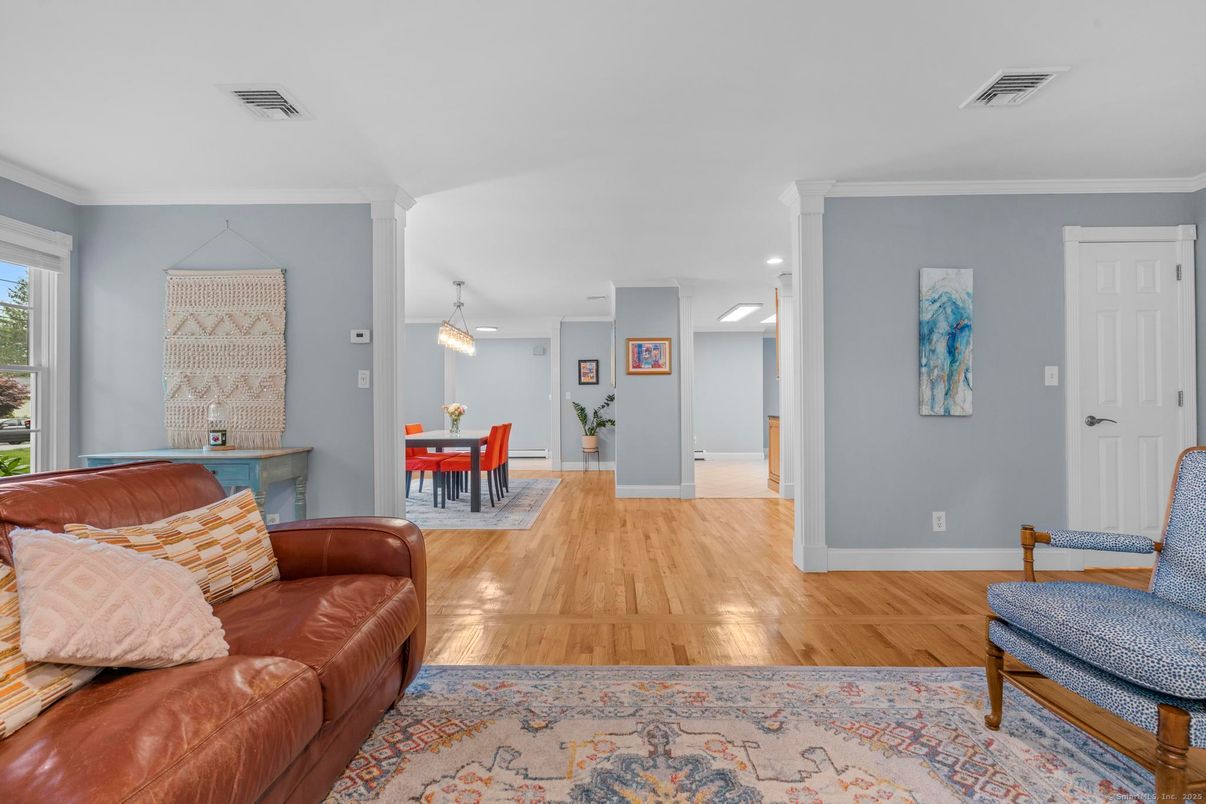 Dining room, Interior, Living room, Pendant Lights, Recessed Lighting, Wood Texture Flooring