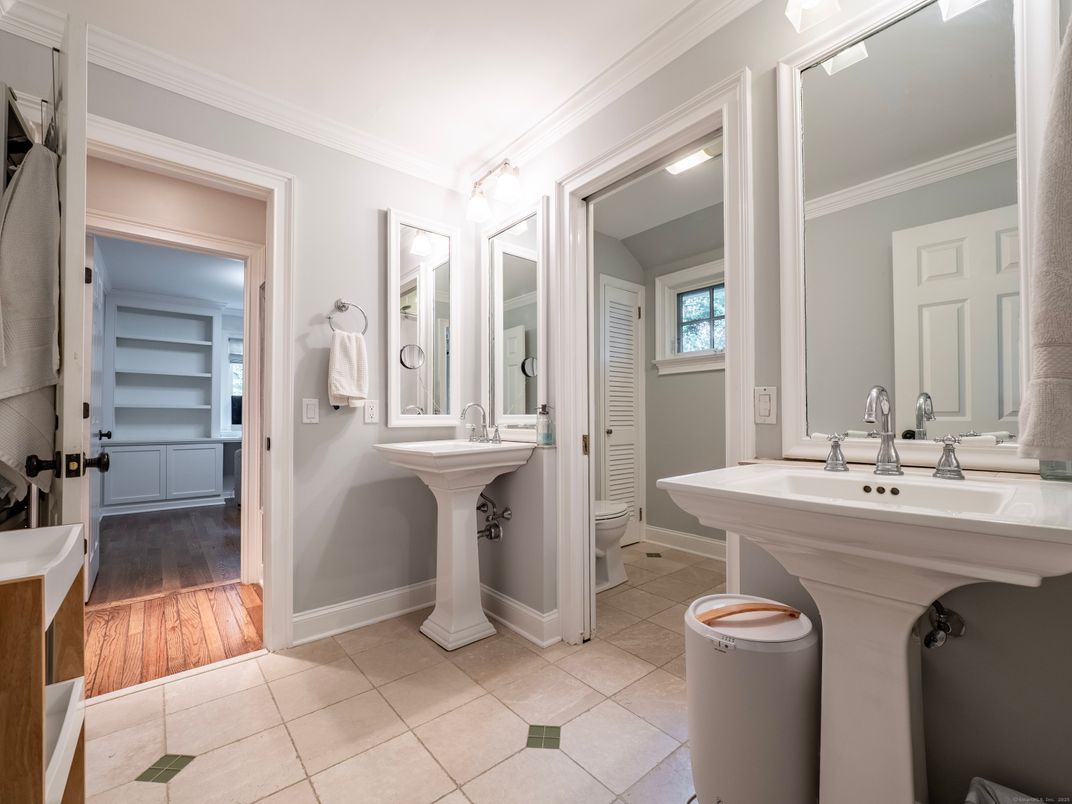 Bathroom, Dual Sink Vanities, Interior, Wood Texture Flooring