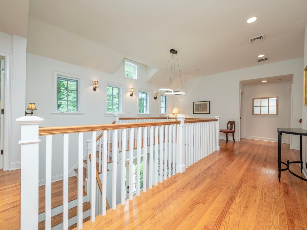 Interior, Pendant Lights, Recessed Lighting, Wood Texture Flooring