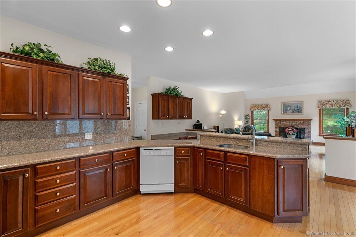 Fireplace, Interior, Kitchen, Recessed Lighting, Wood Texture Flooring