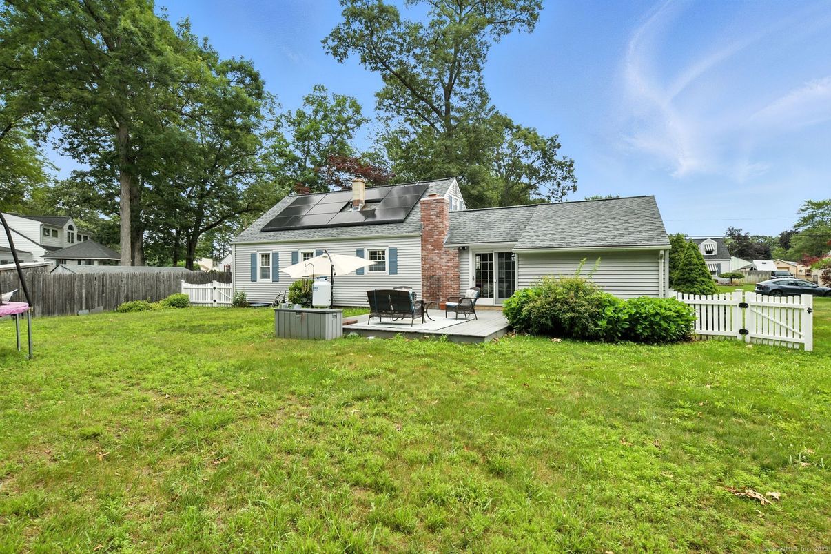 Backyard, Exterior, Hot Tub, Solar Panels