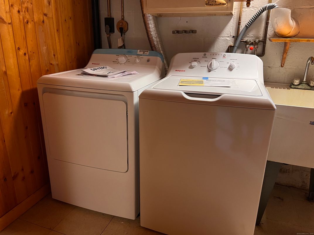 Interior, Washer, Wooden Walls