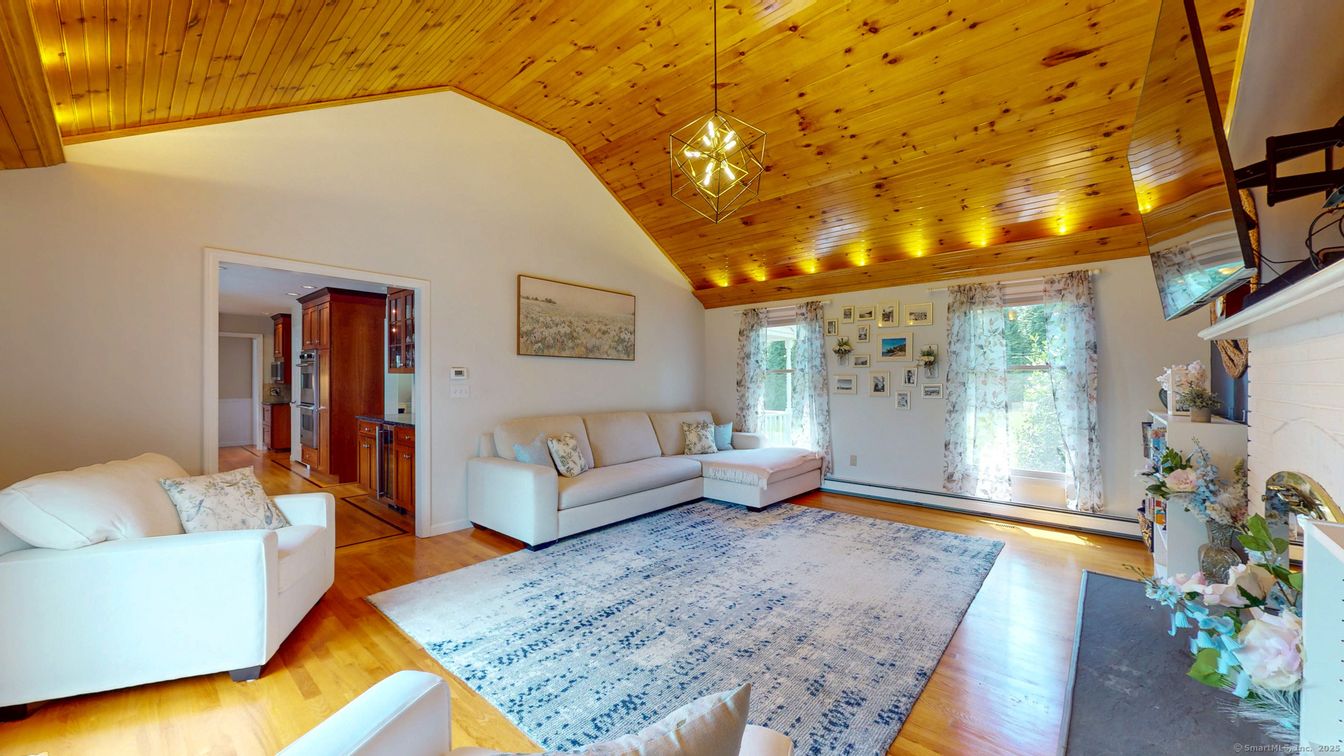 Interior, Living room, Pendant Lights, Wooden Ceilings, Wood Texture Flooring