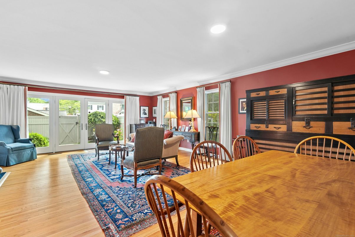Dining room, Interior, Living room, Recessed Lighting, Wood Texture Flooring