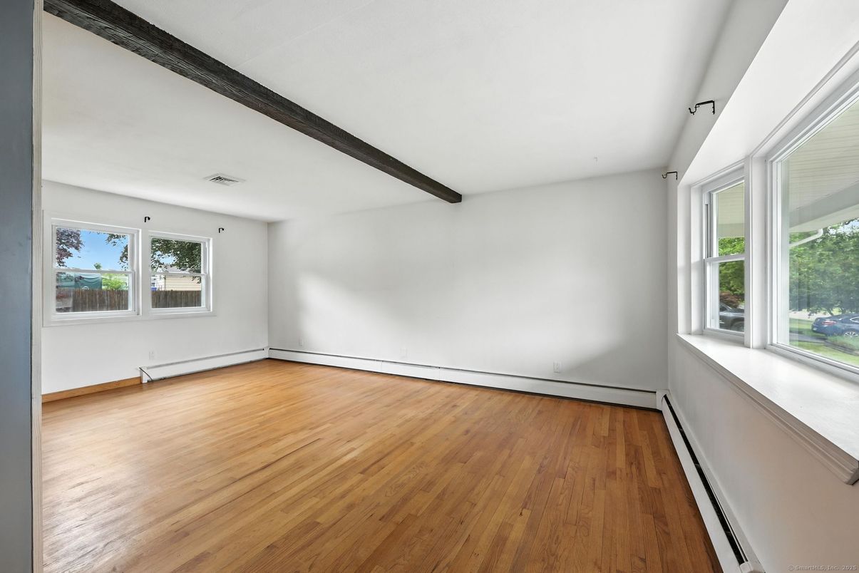 Empty room, Interior, Wooden Beams, Wood Texture Flooring