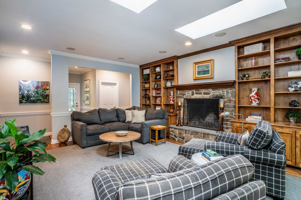 Fireplace, Interior, Living room, Recessed Lighting