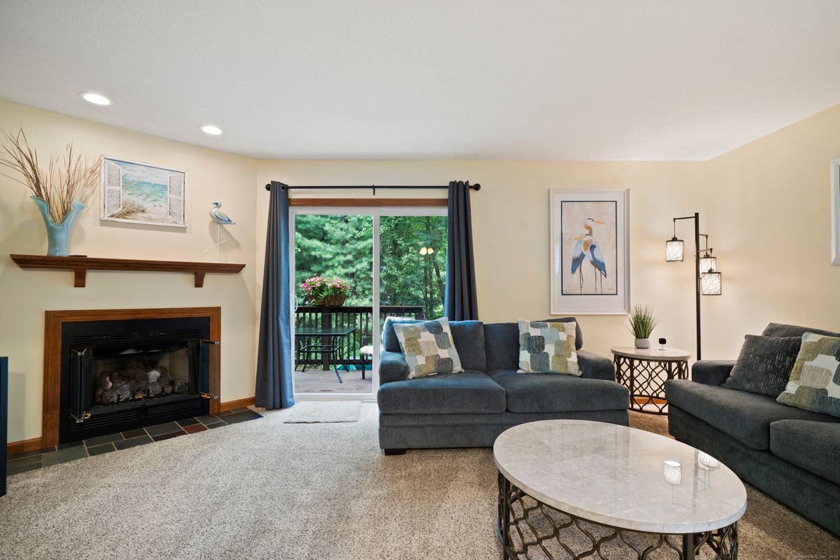 Fireplace, Interior, Living room, Recessed Lighting
