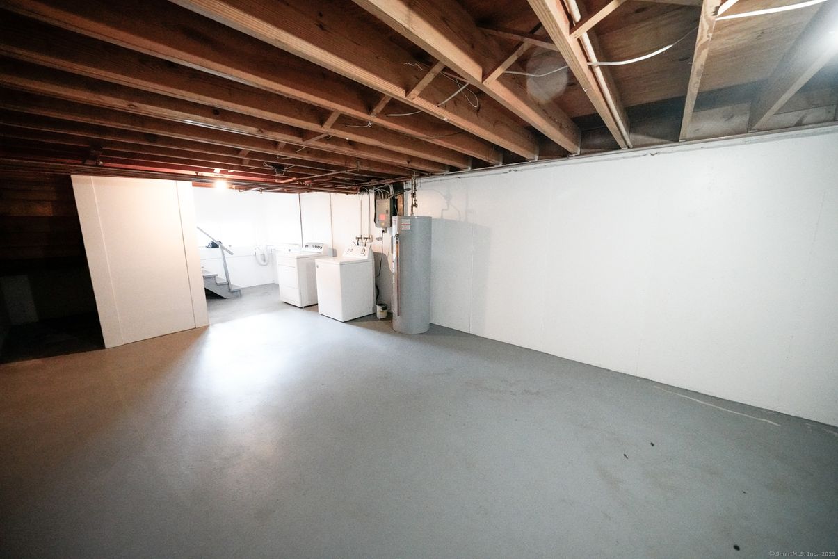 Interior, Washer, Wooden Beams, Wooden Ceilings