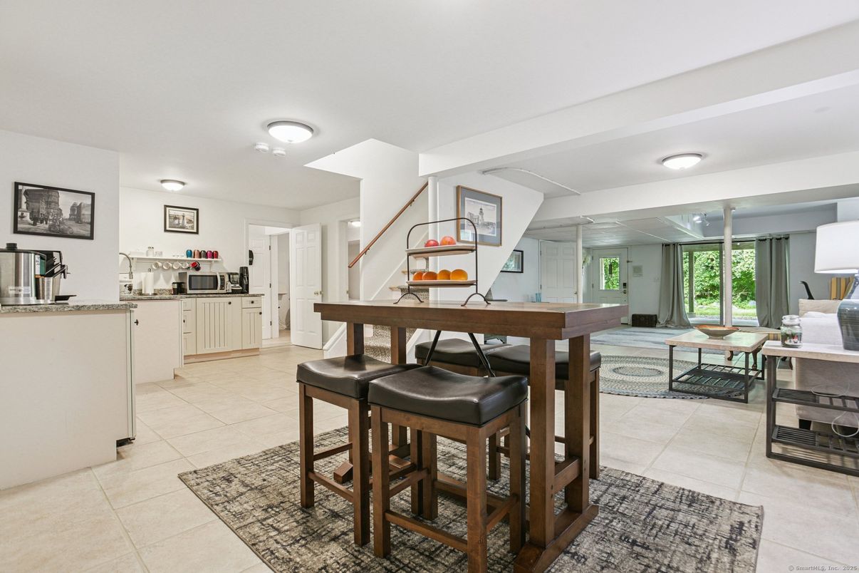 Dining room, Interior