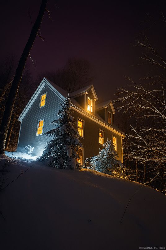 Exterior, Facade, Queen Anne Victorian
