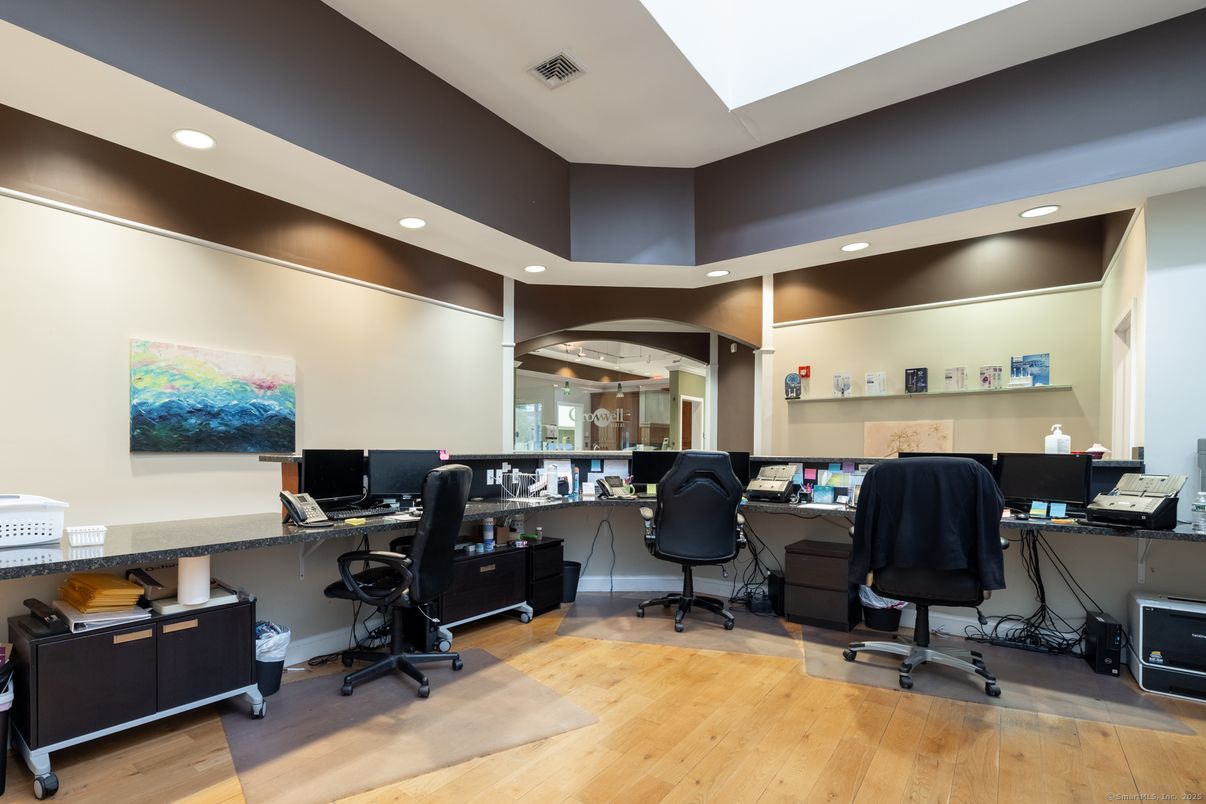 Home Office, Interior, Recessed Lighting, Wood Texture Flooring