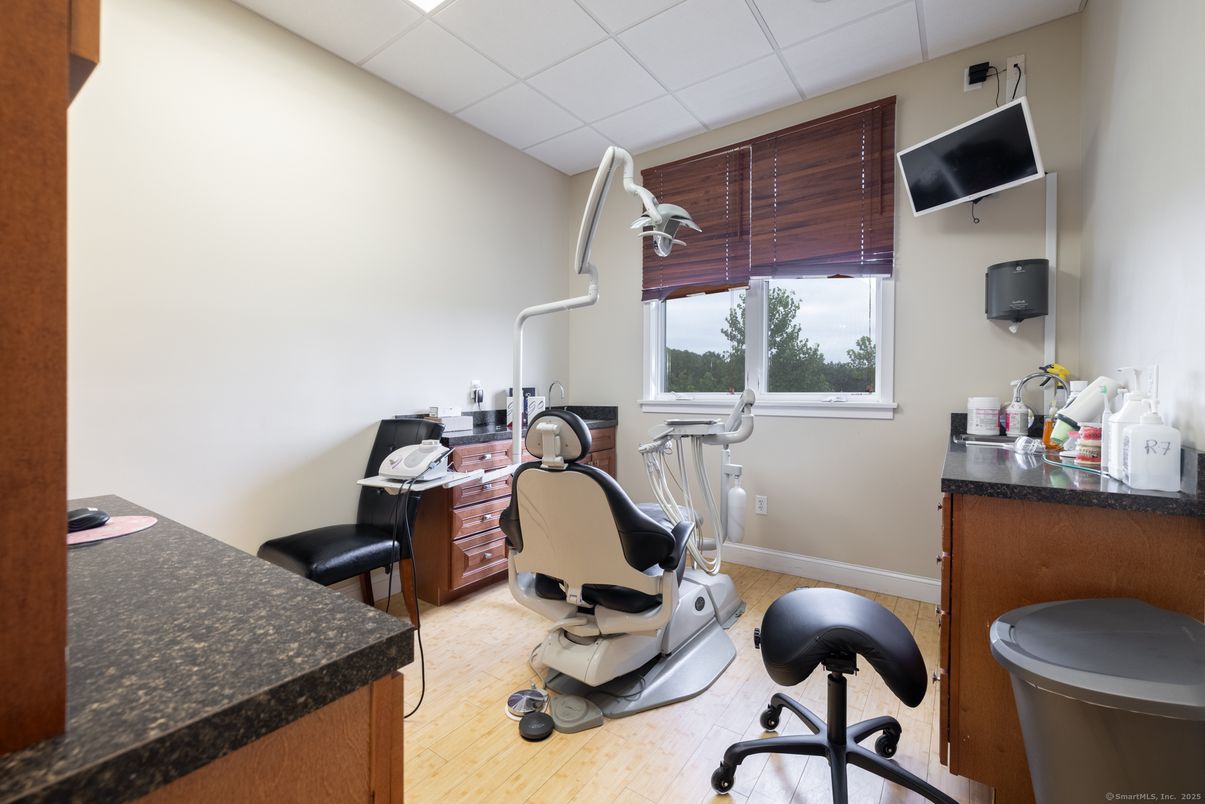 Fitness Equipment, Home Office, Interior, Wood Texture Flooring