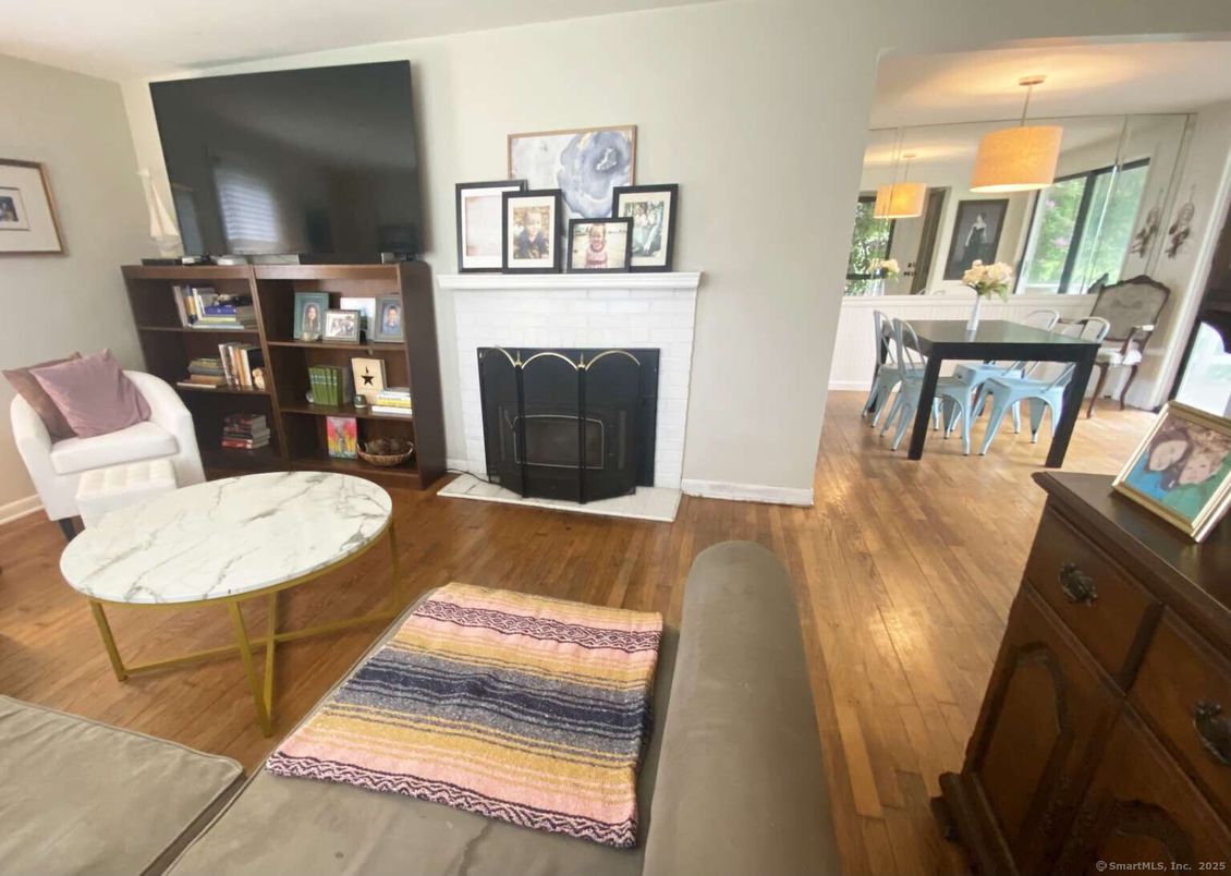 Dining room, Fireplace, Interior, Pendant Lights, Wood Texture Flooring