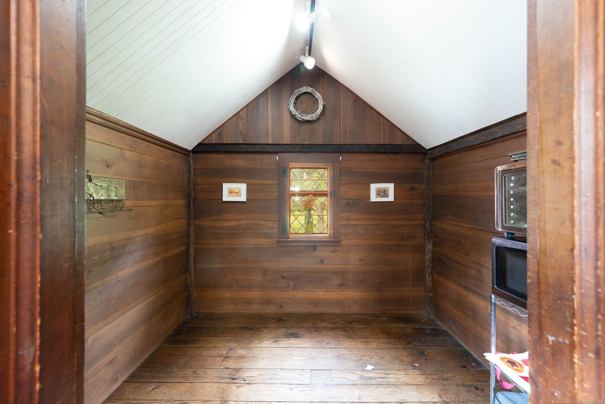 Empty room, Interior, Wood Texture Flooring, Wooden Walls