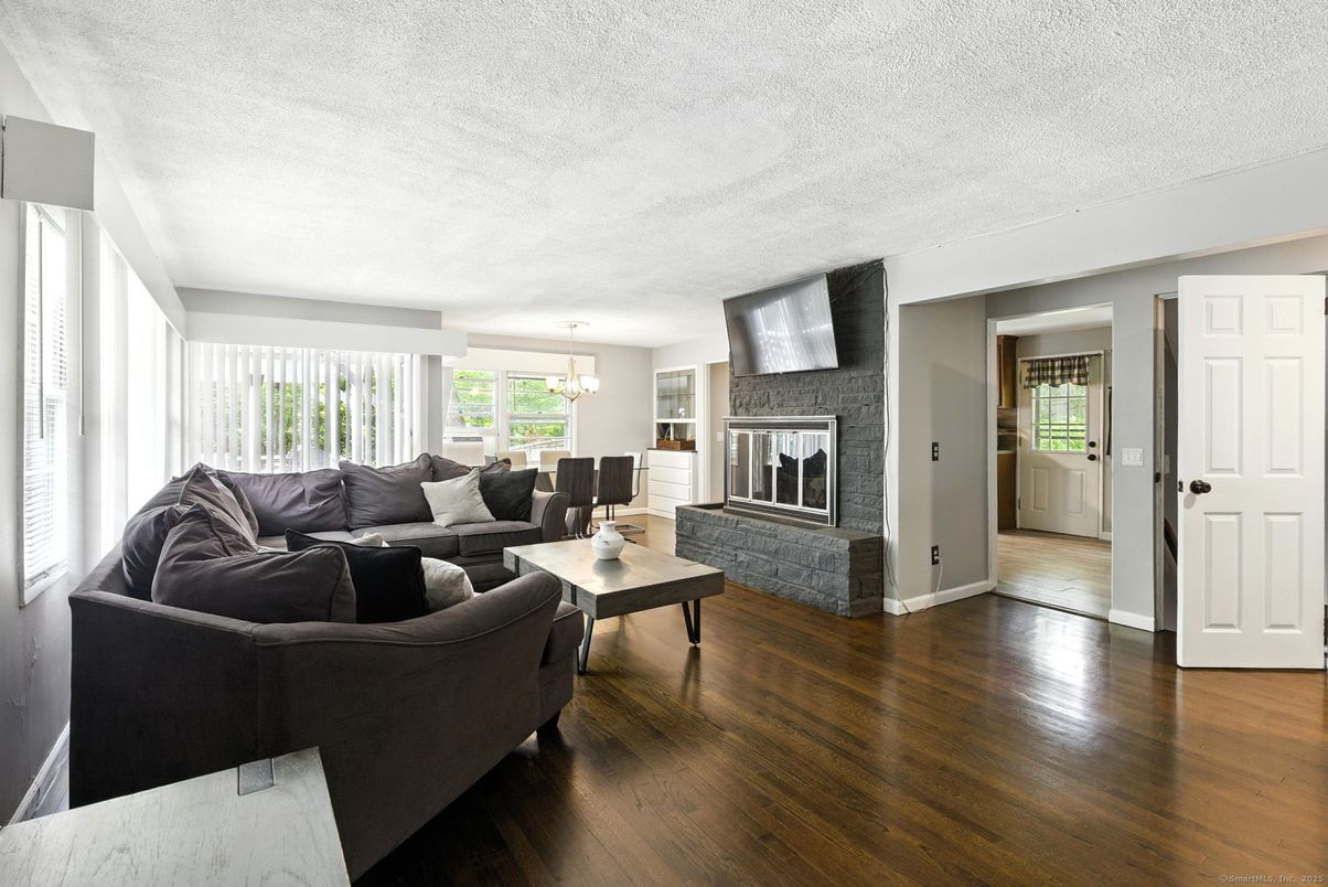 Fireplace, Interior, Living room, Pendant Lights, Wood Texture Flooring