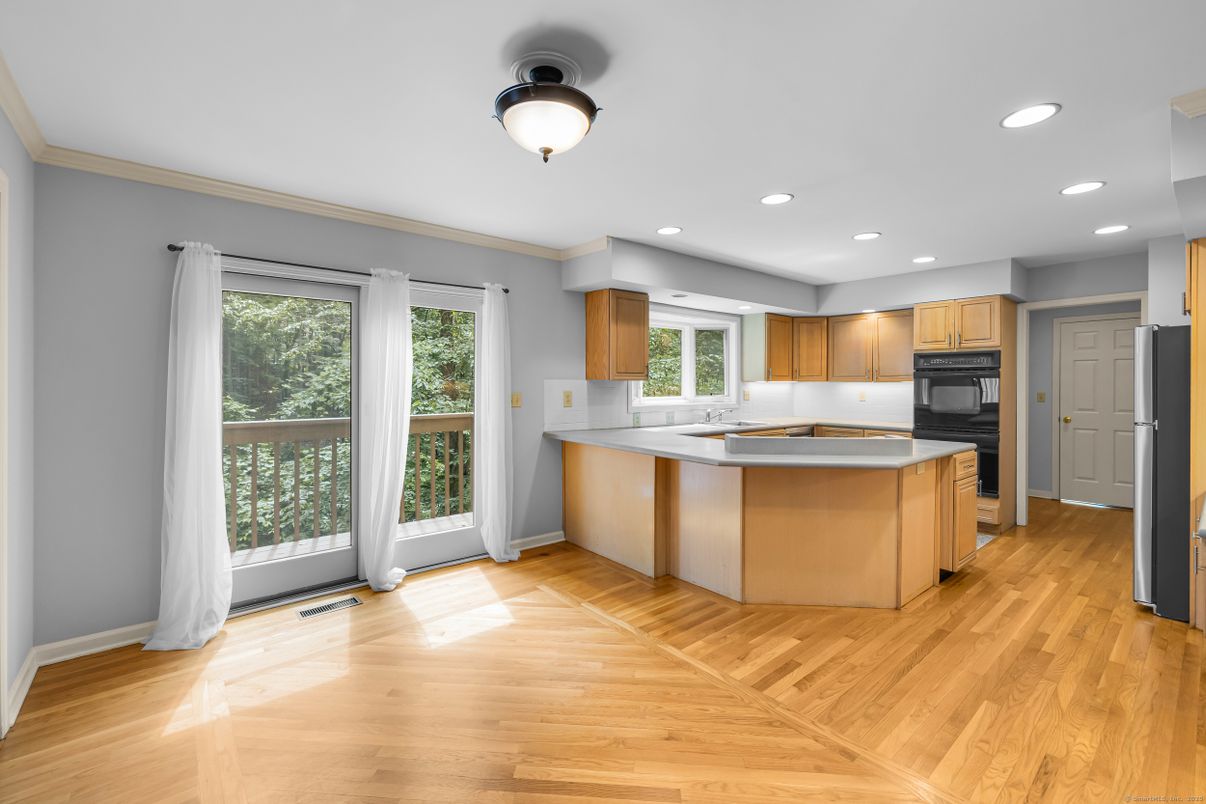 Interior, Kitchen, Recessed Lighting, Wood Texture Flooring