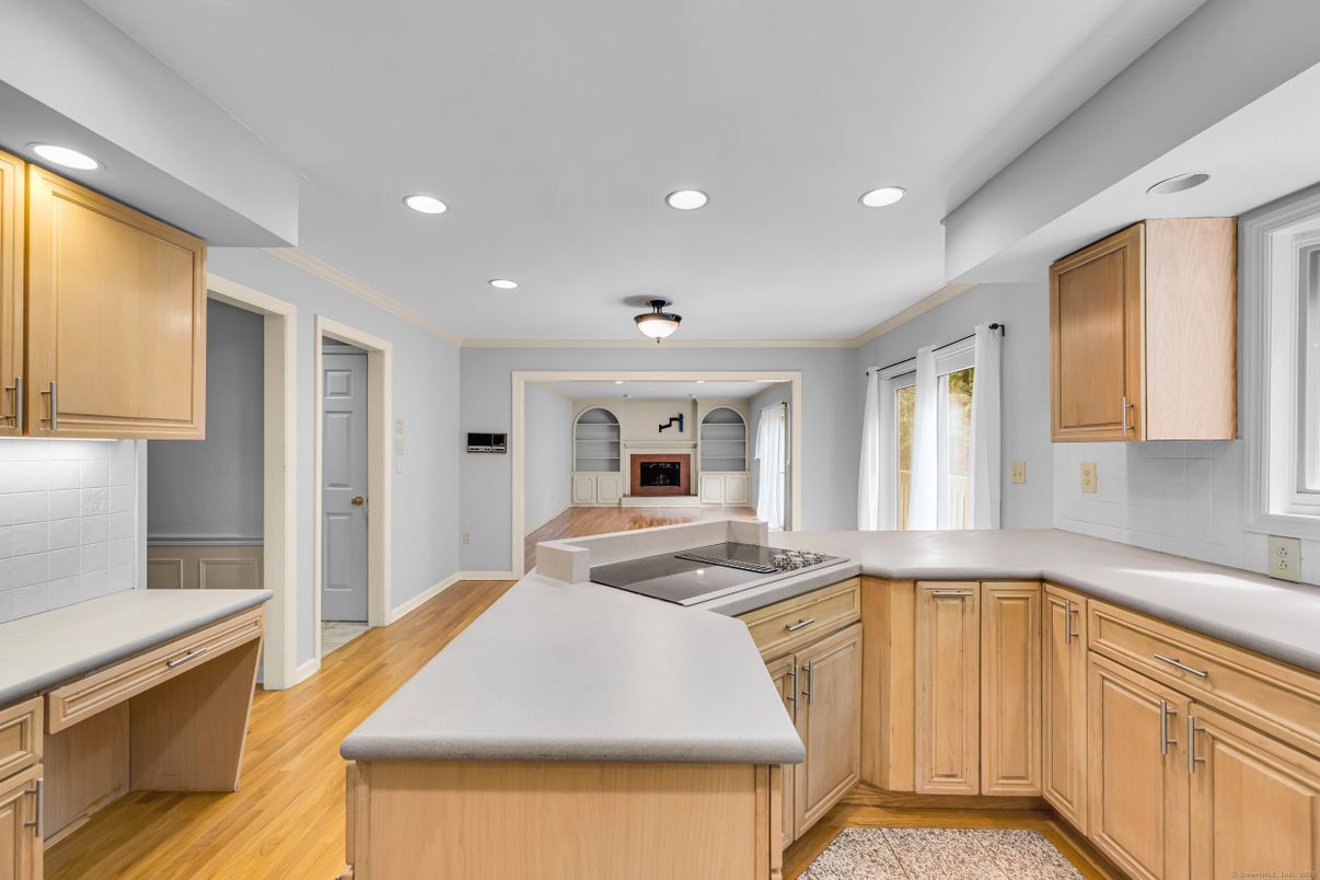Interior, Kitchen, Recessed Lighting, Wood Texture Flooring