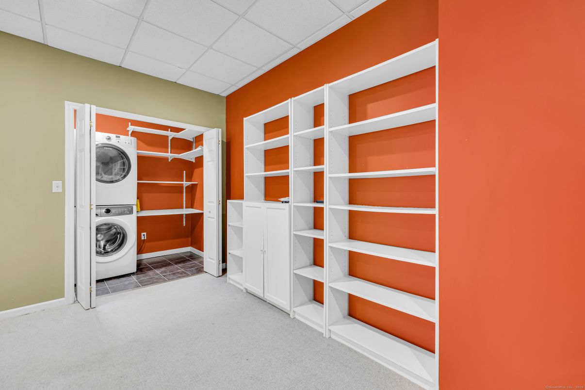 Interior, Walk-in Closets, Washer