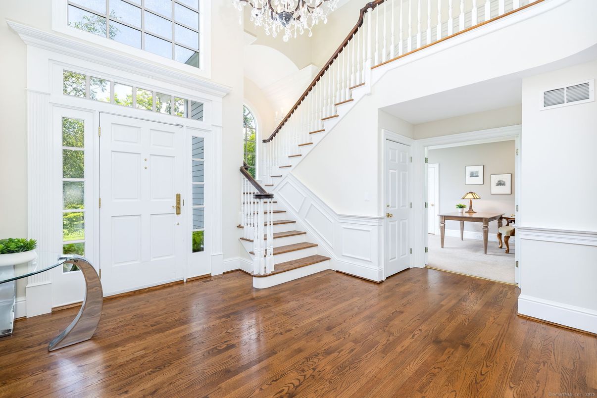 Chandelier, Interior, Wood Texture Flooring