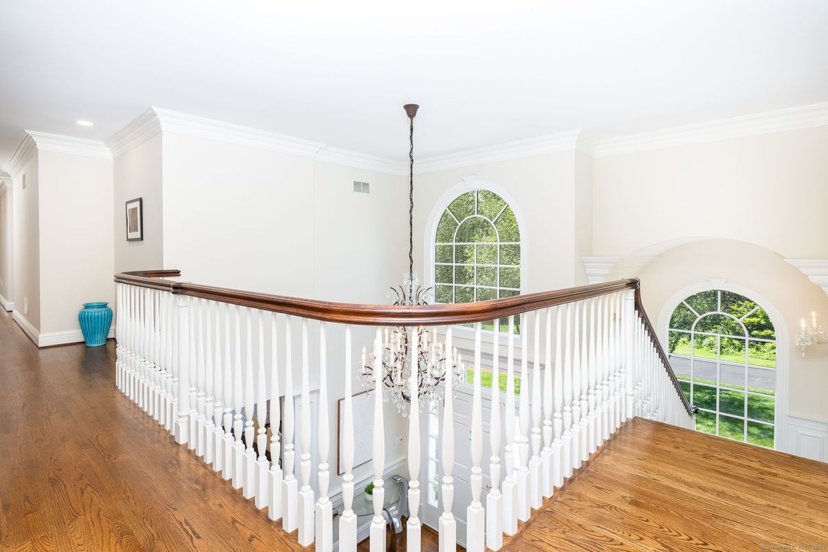 Chandelier, Interior, Recessed Lighting, Wood Texture Flooring