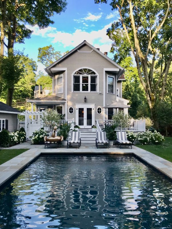 Exterior, Facade, Pool, Queen Anne Victorian
