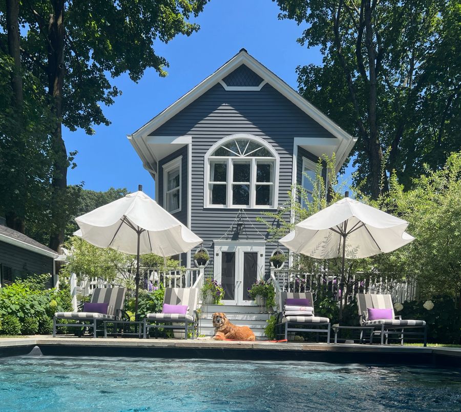 Exterior, Facade, Pool, Queen Anne Victorian