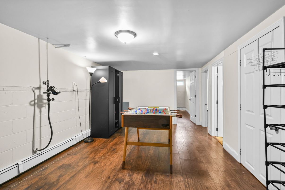 Game Room, Interior, Wood Texture Flooring