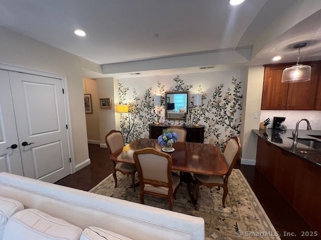 Dining room, Interior, Kitchen, Pendant Lights, Recessed Lighting, Wood Texture Flooring