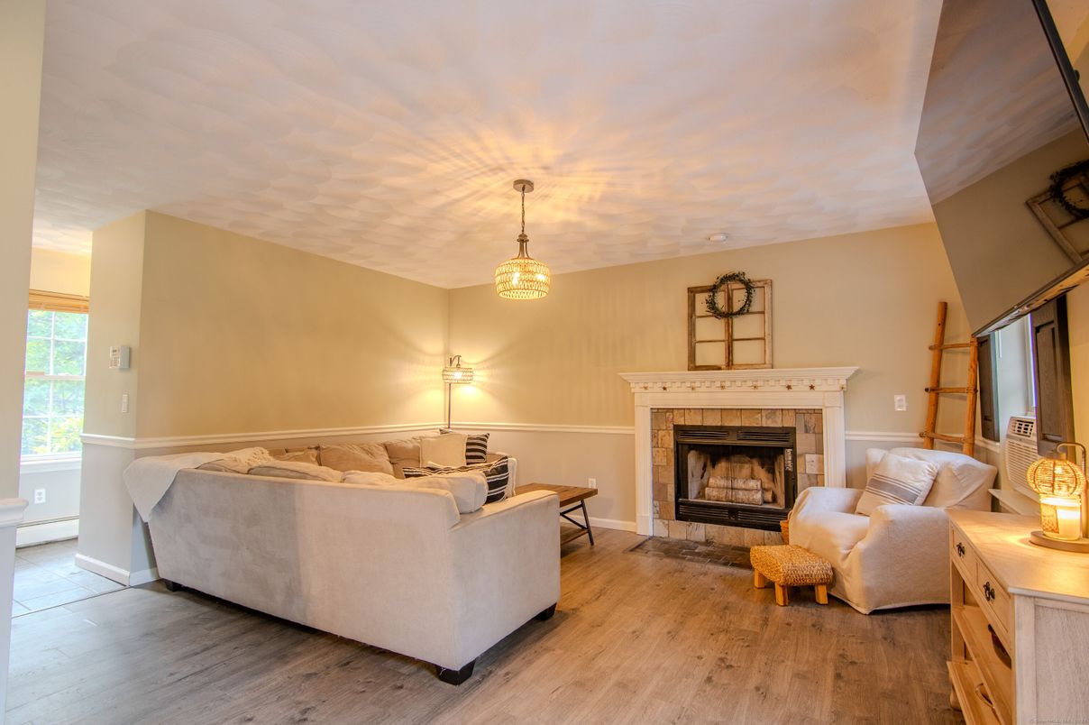 Fireplace, Interior, Living room, Pendant Lights, Wood Texture Flooring