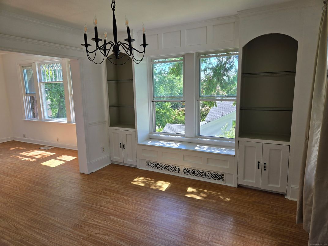 Chandelier, Empty room, Interior, Wood Texture Flooring