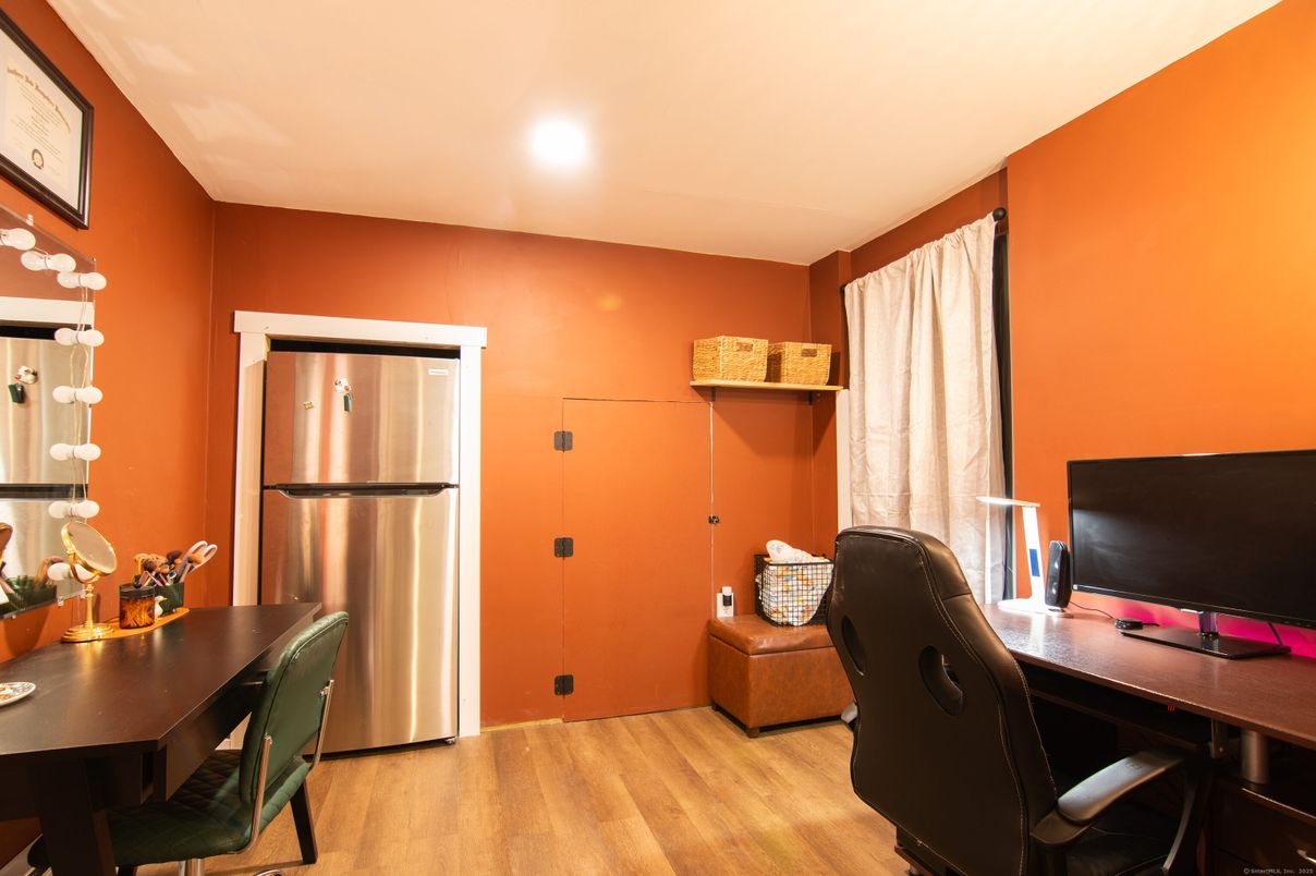 Home Office, Interior, Recessed Lighting, Wood Texture Flooring