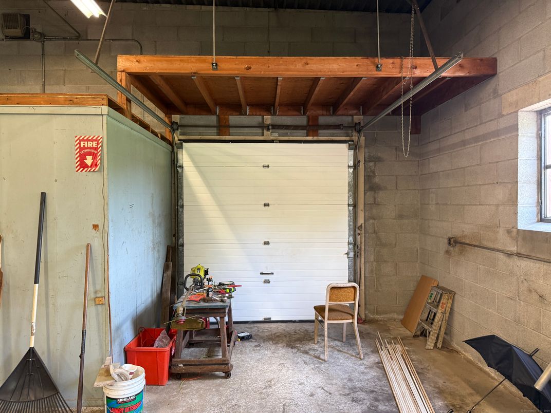 Garage, Interior, Stone Walls