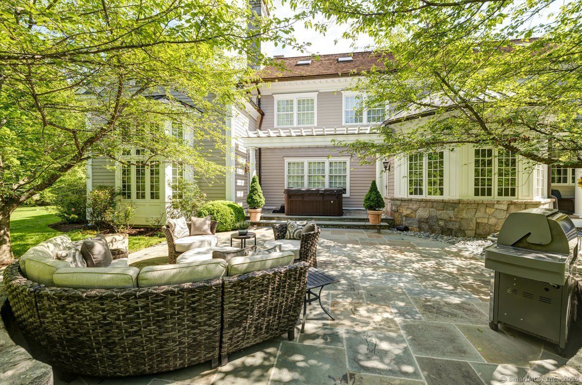 Exterior, Hot Tub