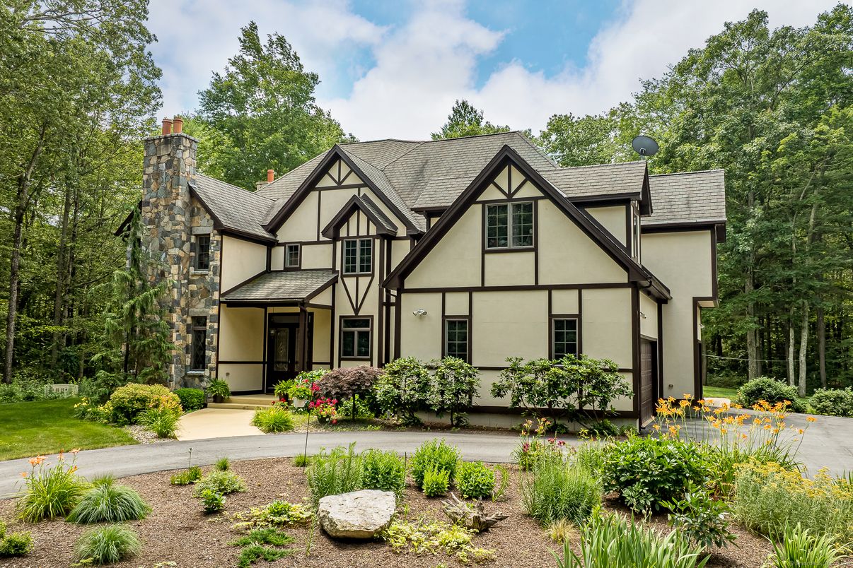 Exterior, Facade, Tudor Revival