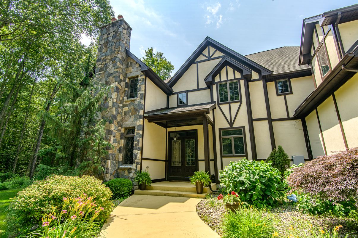 Exterior, Facade, Tudor Revival