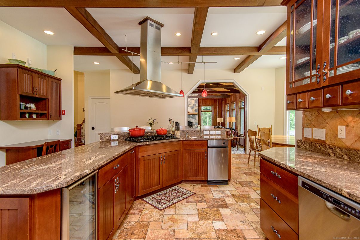 Dining room, Interior, Kitchen, Pendant Lights, Recessed Lighting, Stainless Steel Appliances, Wooden Beams