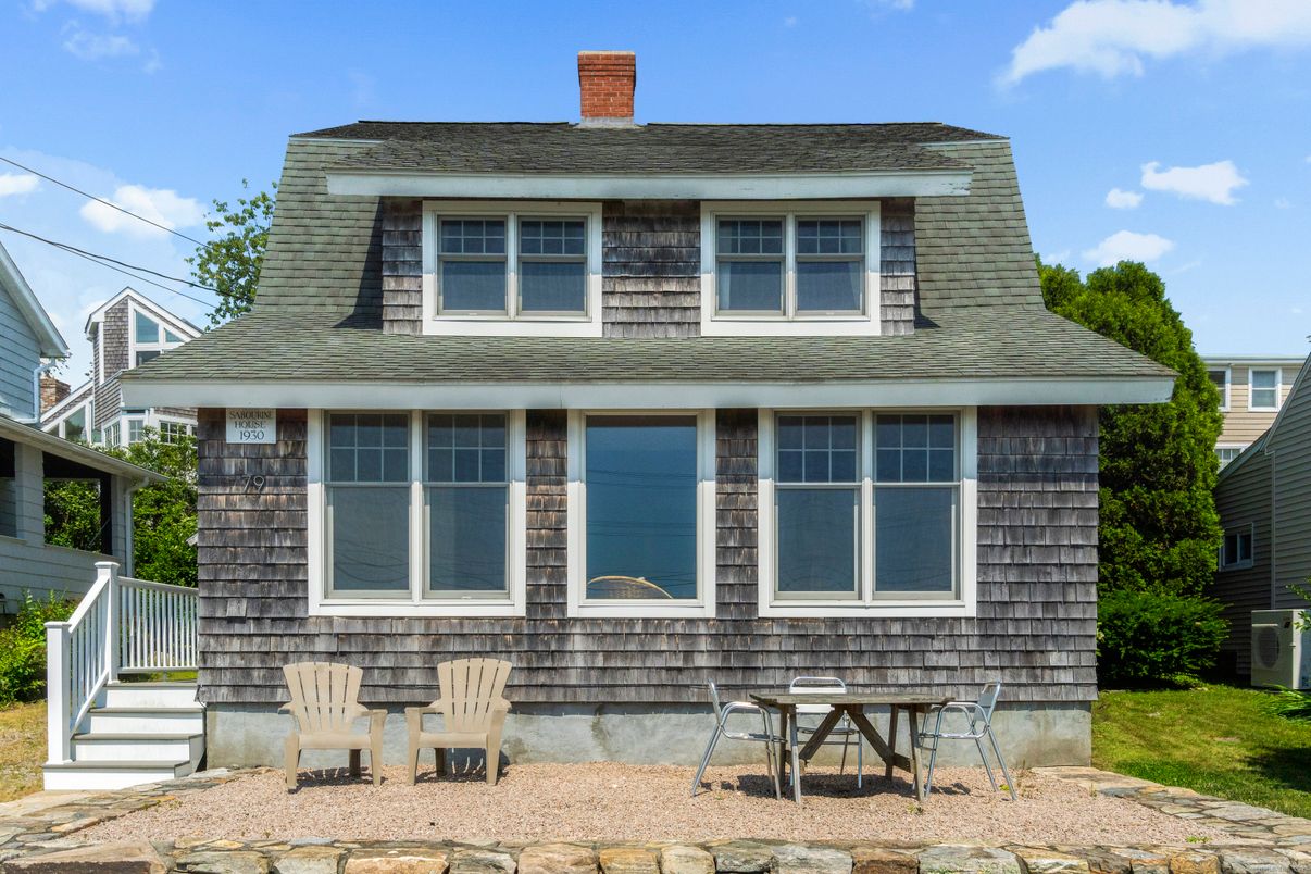 Exterior, Facade, Cape Cod