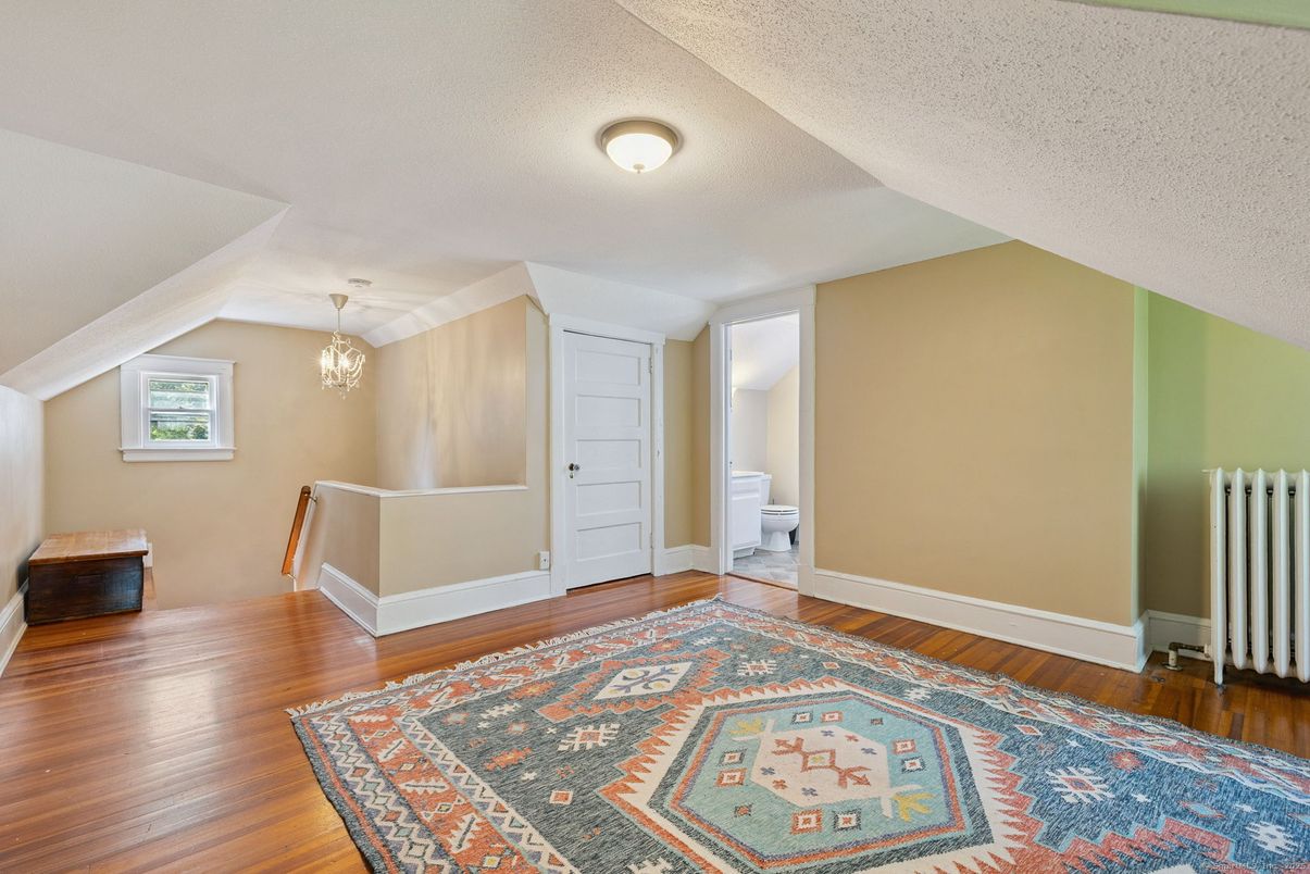 Chandelier, Empty room, Interior, Wood Texture Flooring